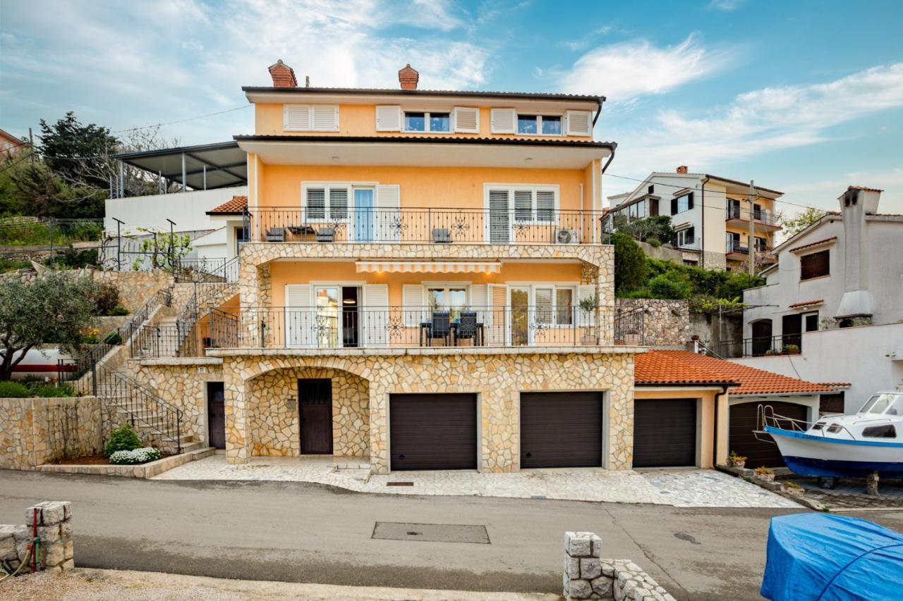 Apartman Marina Vrbnik Exterior foto