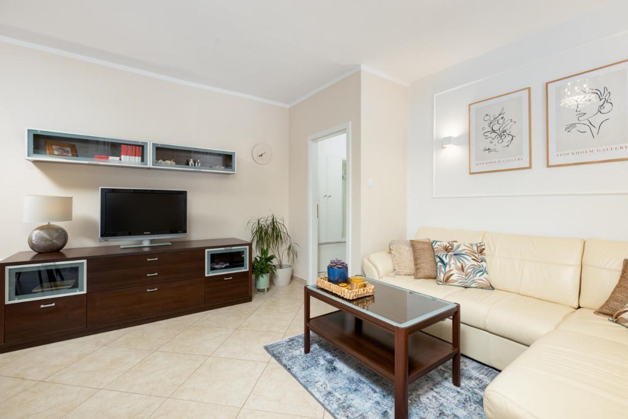 Apartman Marina Vrbnik Exterior foto