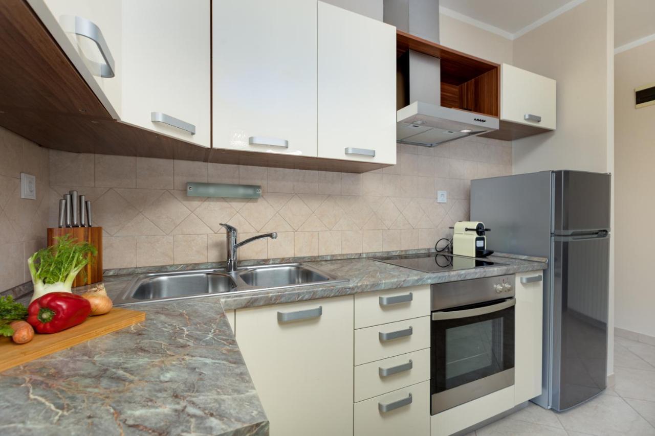 Apartman Marina Vrbnik Exterior foto