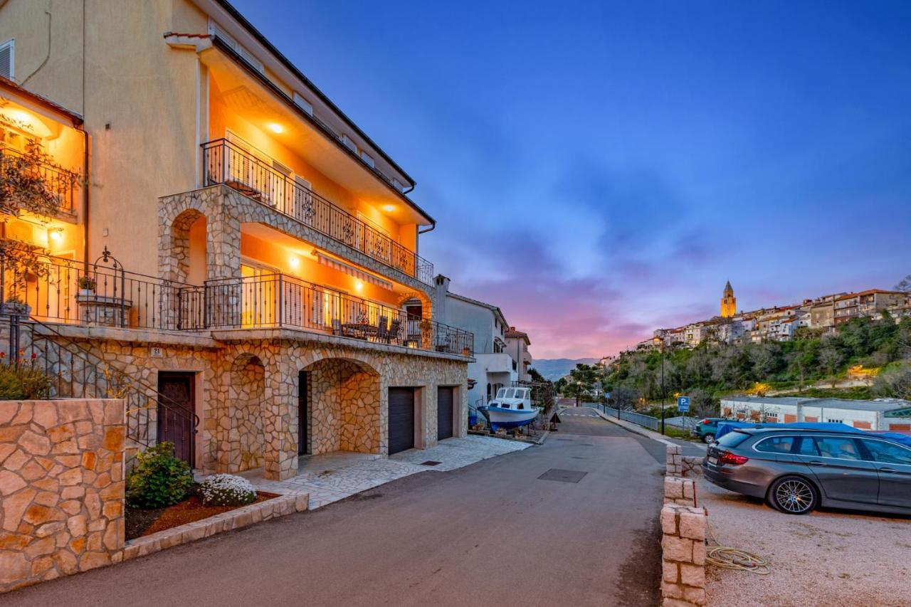Apartman Marina Vrbnik Exterior foto