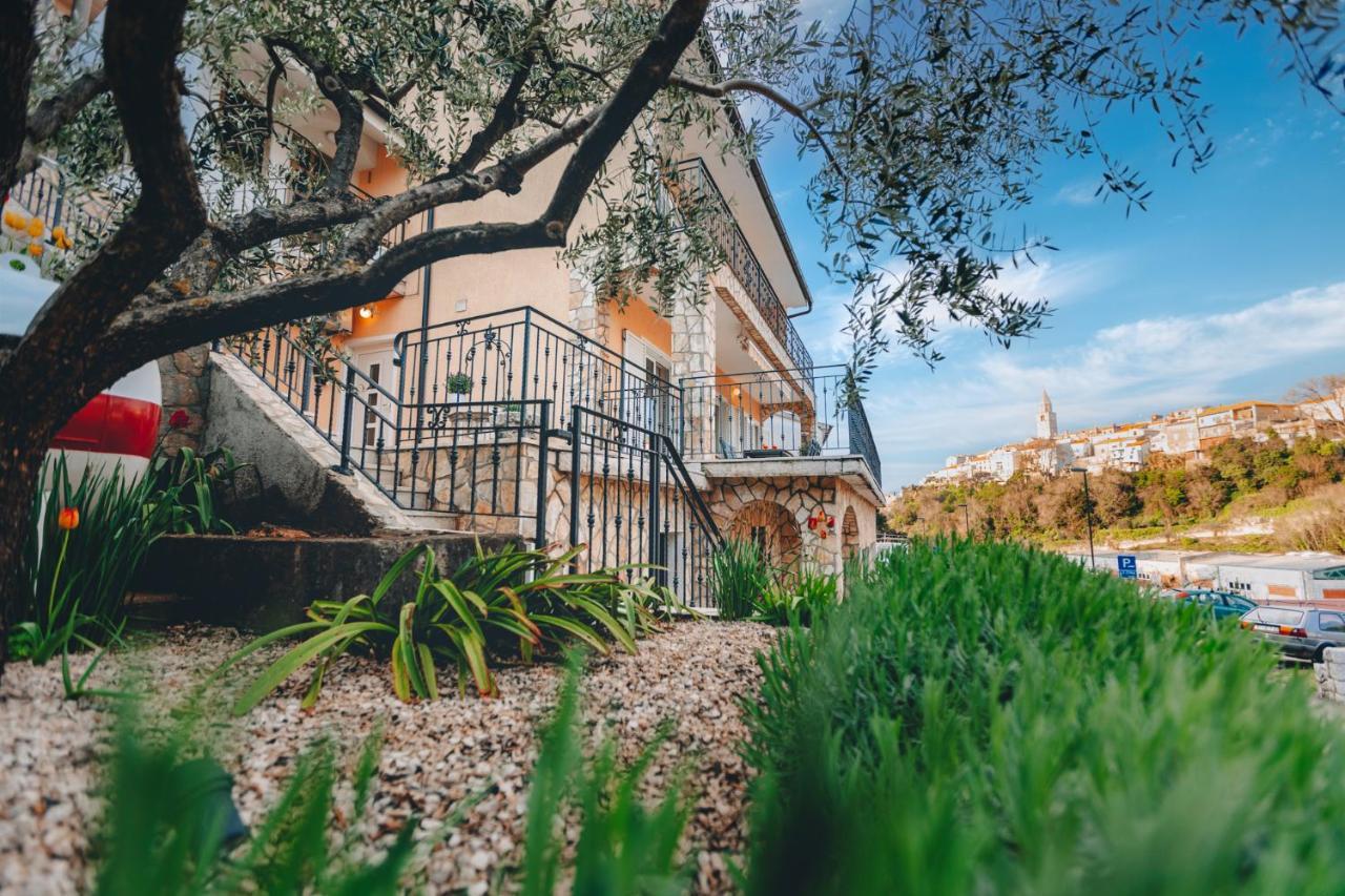 Apartman Marina Vrbnik Exterior foto